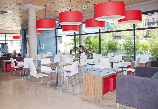 Viajes Travelodge Torrelaguna + Entradas Parque de Atracciones Viajes Travelodge Torrelaguna + Entradas Parque de Atracciones