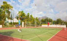 Viajes THB Tropical Island + Surfari en Playa Blanca  de 4 horas / dia