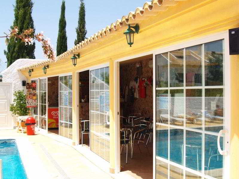 Viajes Apartamentos Solar do Sol + Entradas Zoomarine Parque temático 2 días Viajes Apartamentos Solar do Sol + Entradas Zoomarine Parque temático 2 días