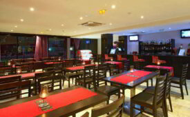 Viajes Hotel Topazio + Entradas Aquashow Park