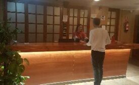 Viajes Comapedrosa + Entrada 2 días Naturlandia + P. Animales