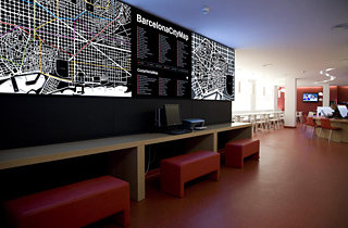 Viajes Ciutat Vella + Entradas al Museo del Camp Nou Viajes Ciutat Vella + Entradas al Museo del Camp Nou