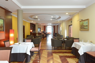 Viajes Balneario de Solares + Entradas 1 día Parque de Cabárceno Viajes Balneario de Solares + Entradas 1 día Parque de Cabárceno