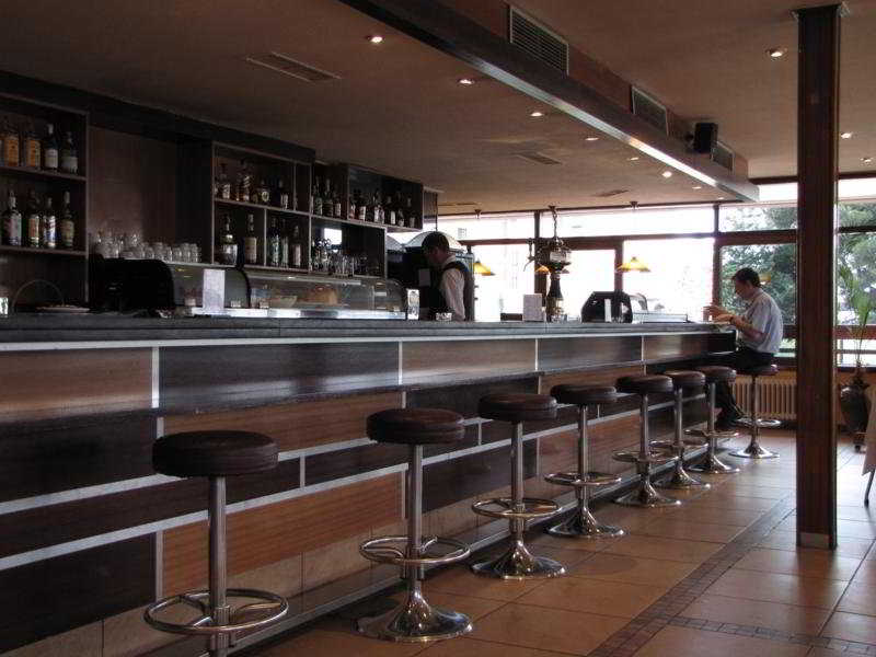 Viajes Hotel Los Olivos + Entradas 1 día Faunia Viajes Hotel Los Olivos + Entradas 1 día Faunia