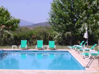 Viajes Hotel Rural La Paloma + Entradas General Selwo Marina Delfinarium Benalmádena Viajes Hotel Rural La Paloma + Entradas General Selwo Marina Delfinarium Benalmádena