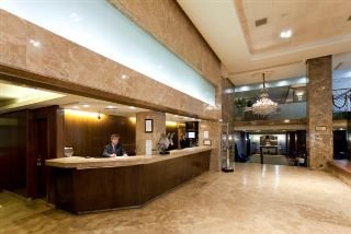 Viajes Santos Agumar + Entradas 2 días consecutivos Warner con 1 día Warner Beach Viajes Santos Agumar + Entradas 2 días consecutivos Warner con 1 día Warner Beach