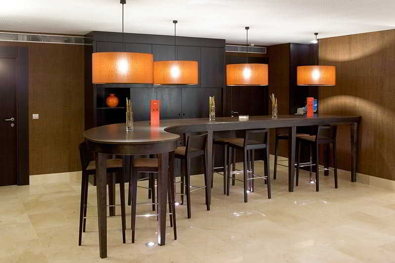 Viajes NH Numancia + Zoo de Barcelona Viajes NH Numancia + Zoo de Barcelona