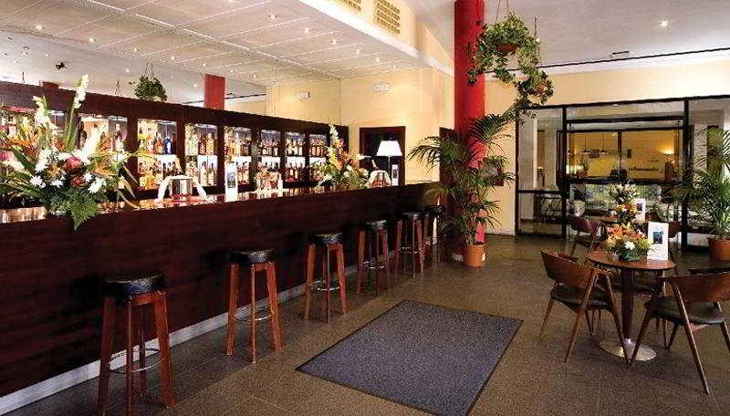 Viajes Udalla Park + Entradas Loro Parque 1día y Siam Park 1 día Viajes Udalla Park + Entradas Loro Parque 1día y Siam Park 1 día