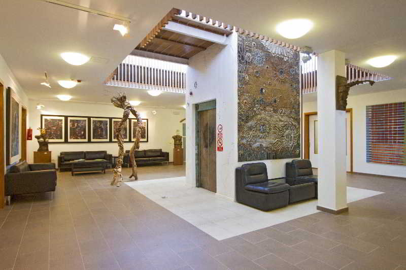 Viajes Nautilus Lanzarote + Surf en Famara 5 hora / dia Viajes Nautilus Lanzarote + Surf en Famara 5 hora / dia