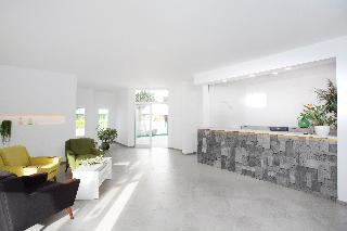 Viajes El Guarapo + Surf en Famara 2 hora / dia Viajes El Guarapo + Surf en Famara 2 hora / dia