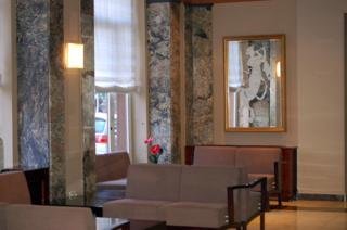 Viajes Oriente Atiram Hotel + Aquarium de Barcelona Viajes Oriente Atiram Hotel + Aquarium de Barcelona