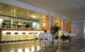 Viajes Trovador + Entradas Loro Parque 1 día