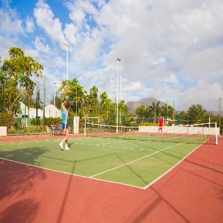 Viajes THB Tropical Island + Surf en Playa Blanca 4 hora / dia Viajes THB Tropical Island + Surf en Playa Blanca 4 hora / dia