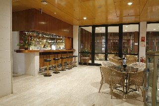 Viajes Hotel Escuela Santa Cruz + Entradas Loro Parque 1día y Siam Park 1 día Viajes Hotel Escuela Santa Cruz + Entradas Loro Parque 1día y Siam Park 1 día