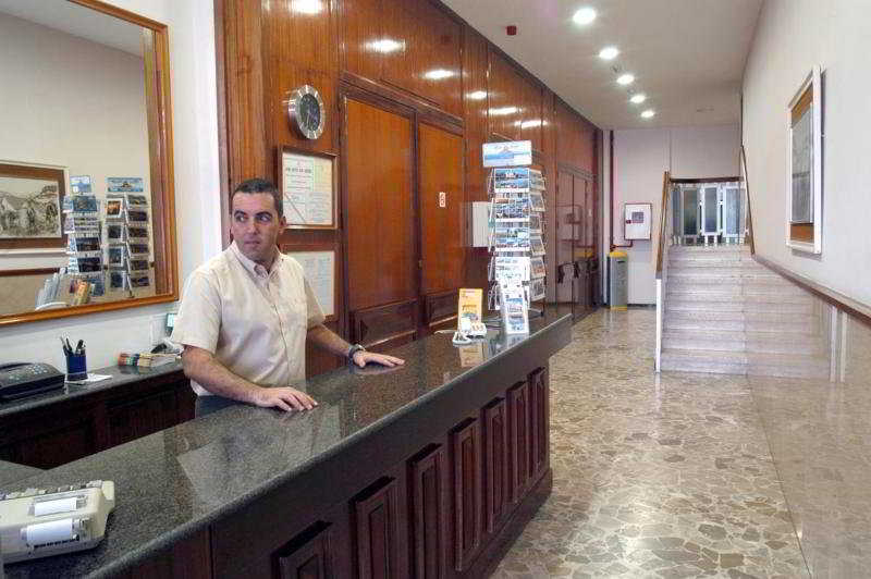 Viajes Brisamar Canteras + Surf en Las Palmas 2 hora / dia Viajes Brisamar Canteras + Surf en Las Palmas 2 hora / dia