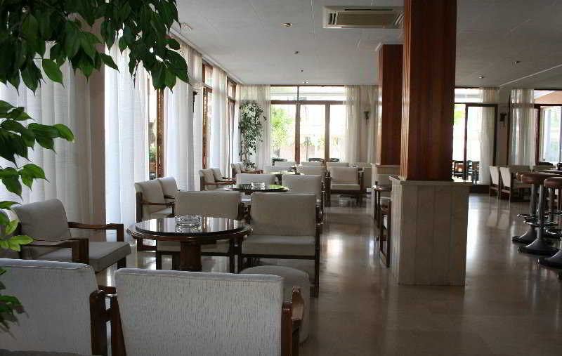 Viajes La Niña + Entradas a Katmandú Park Viajes La Niña + Entradas a Katmandú Park