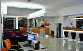 Viajes Hotel Quality Inn Portus Cale + Tour nocturno en Oporto + Música Fado