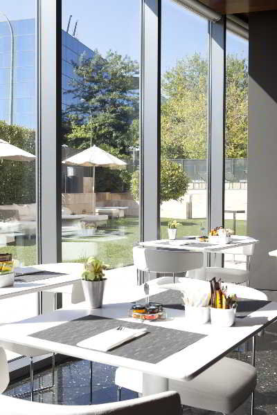 Viajes Santos Maydrit + Entradas 2 días consecutivos Warner Viajes Santos Maydrit + Entradas 2 días consecutivos Warner