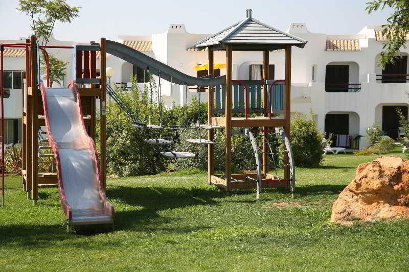 Viajes Clube Albufeira Resort Algarve + Entradas Zoomarine Parque temático 2 días Viajes Clube Albufeira Resort Algarve + Entradas Zoomarine Parque temático 2 días