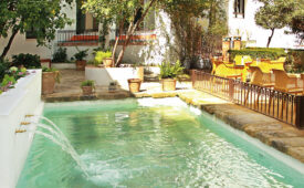 1 noche en habitación museo con desayuno y cena en Hotel Museo Patria Chica 4*