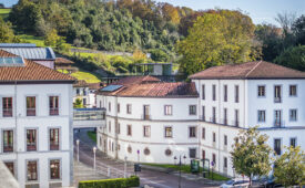 Gran Hotel Las Caldas 5*: 1 noche y accesos a spas El Manantial y Aquaxana