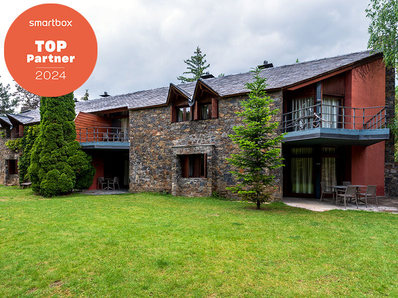 1000002978201104048355 La Cerdanya mágica: 1 noche y cena en Hotel Xalet del Golf 4*