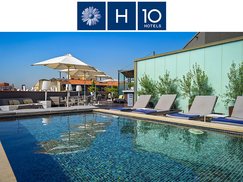 H10 Casanova H10 Casanova 4*: 1 noche con desayuno buffet y 1 detalle gastronómico para 2 personas